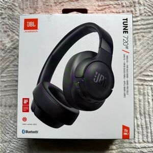 JBL Harman Black Wireless Headphones 720BT